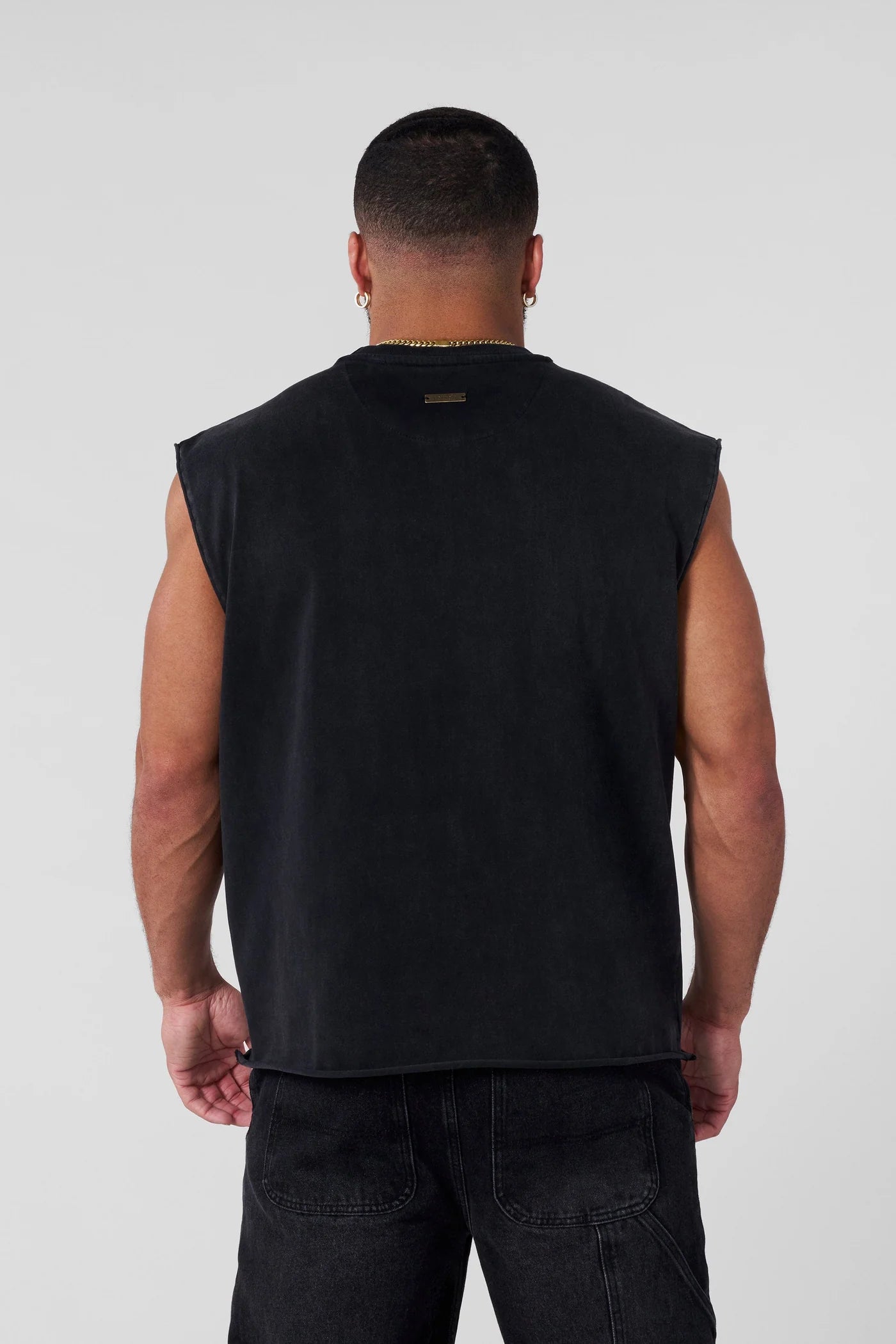 Scripted Cut-Off - Negra