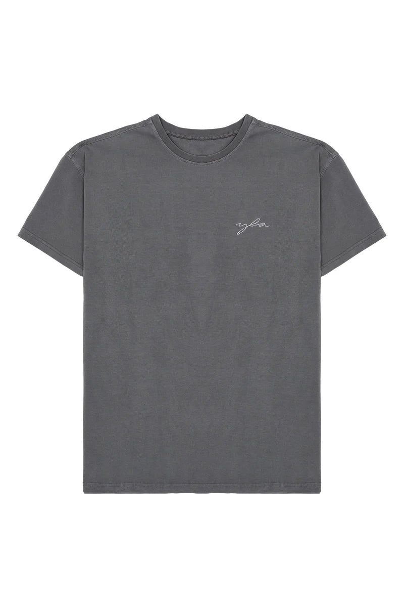 Playera Tailored - Gris Oscuro