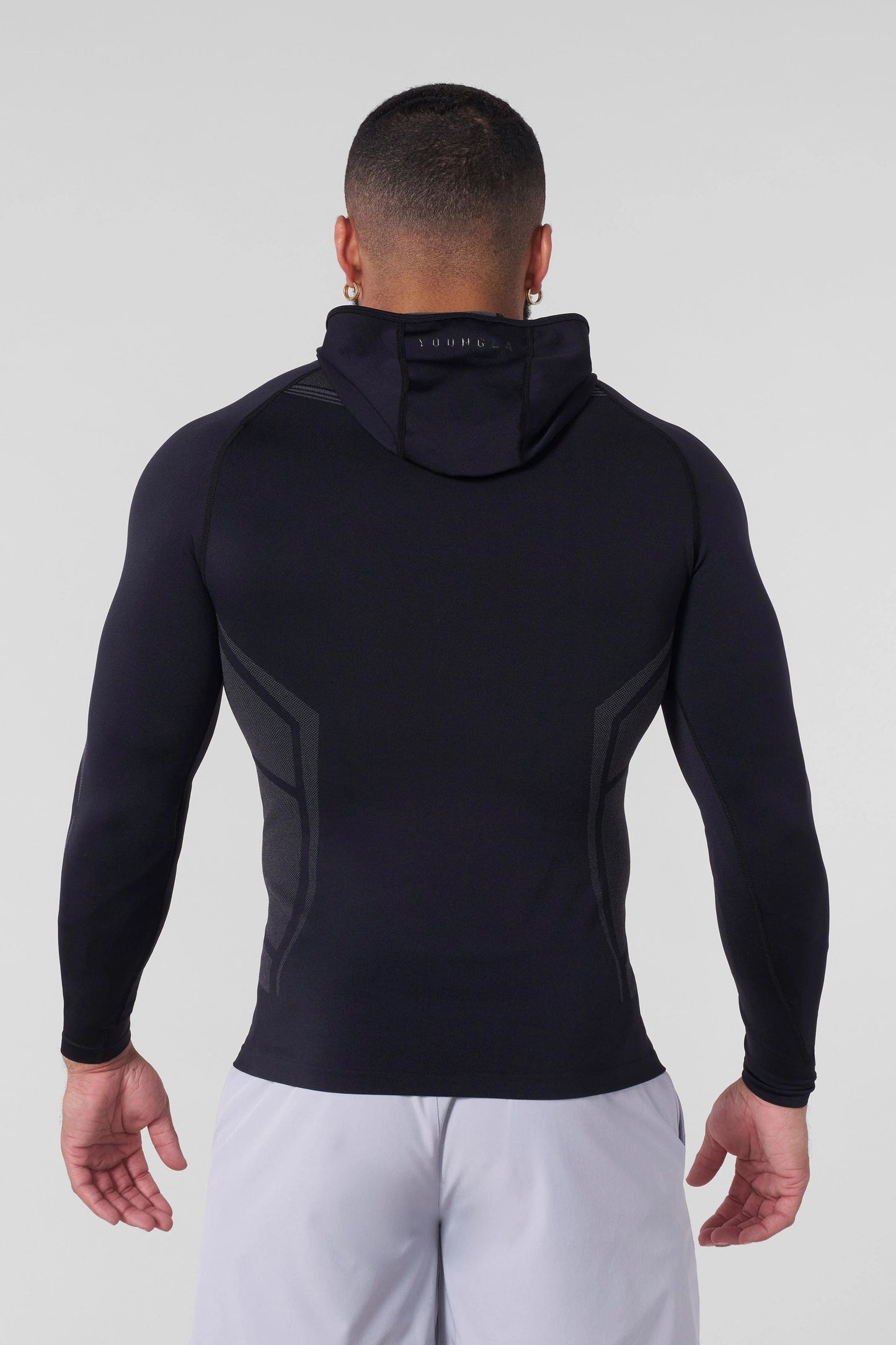 Hoodie Compresión Warrior - Negra