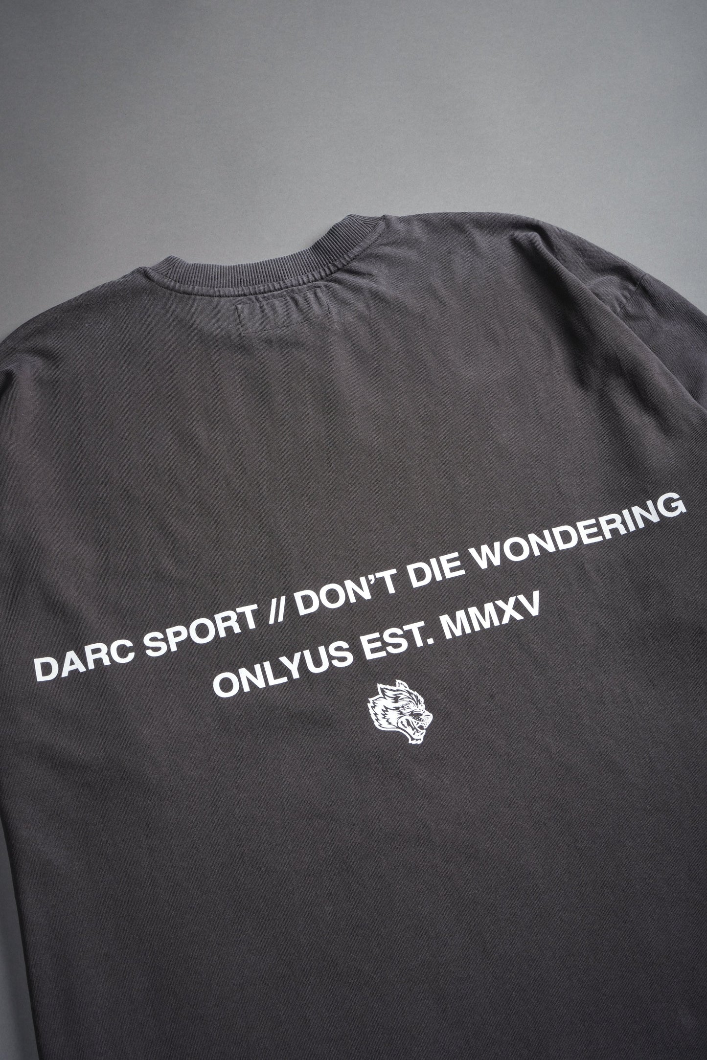 Playera “Grunge” Mistress Of Darkness - Gris