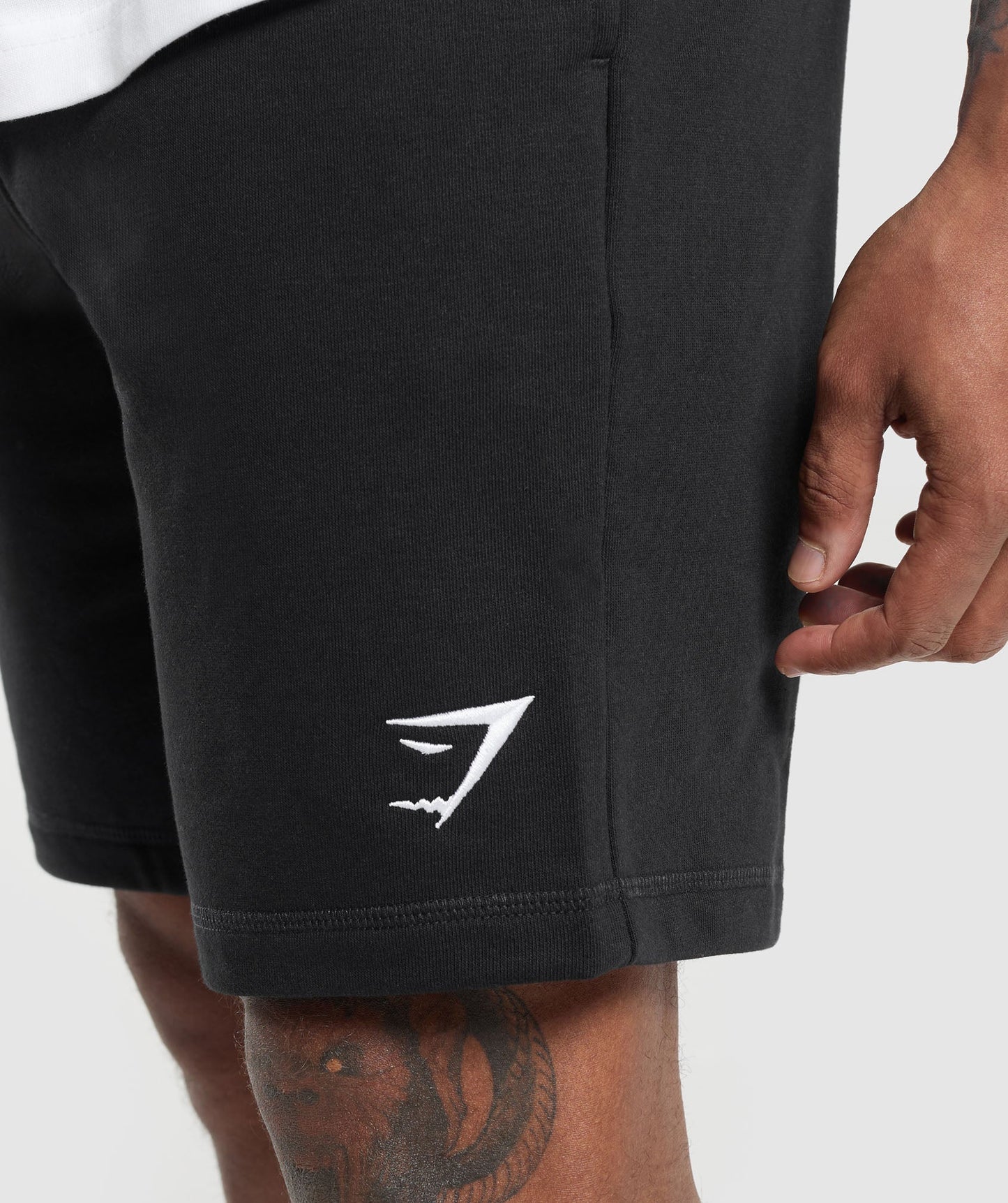 Short Bordado 9 - Negro