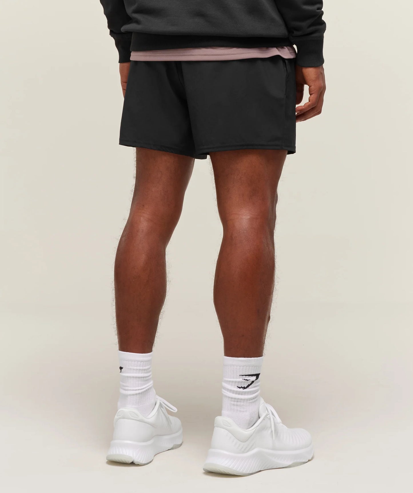 Short Arrival 5 - Negro