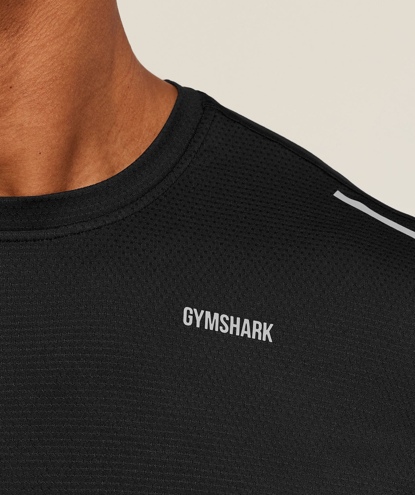 Playera Built - Negra