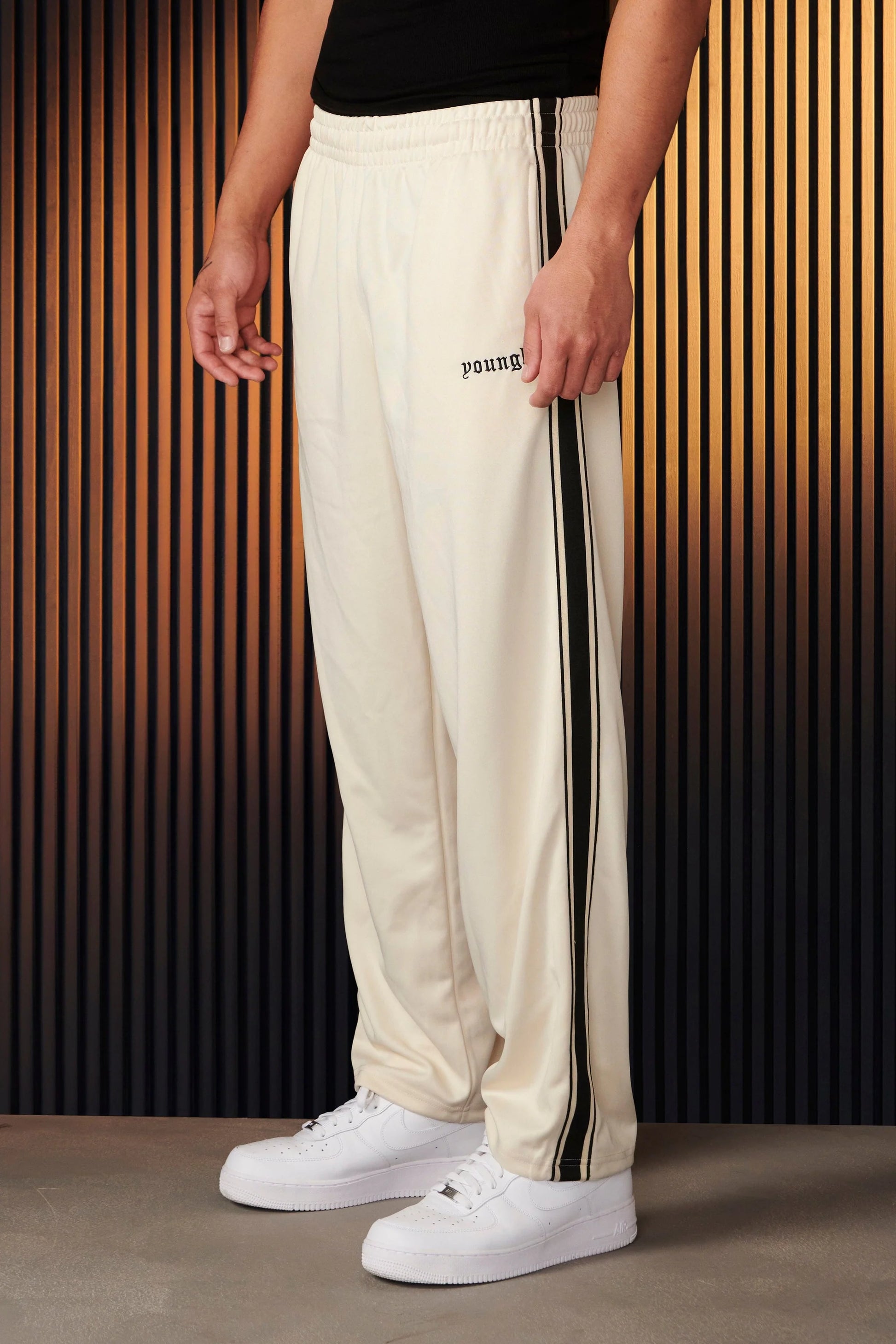 Track warm up pants top