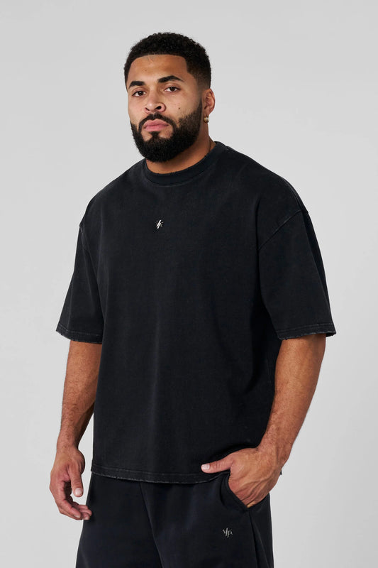 Playera Essentials - Negra Deslavada