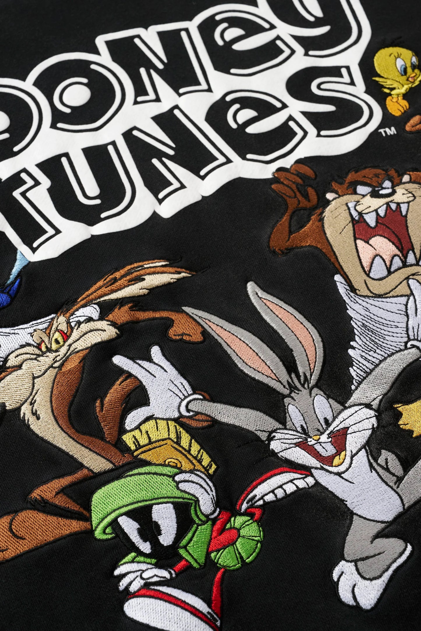 Hoodie Looney Tunes Zip - Negra