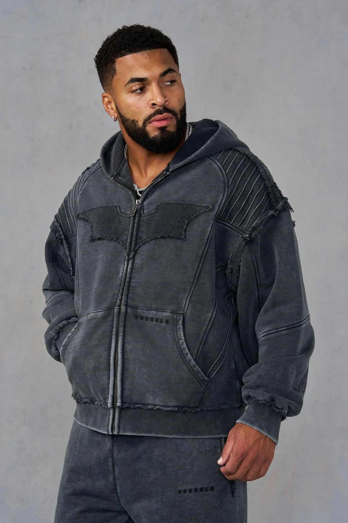 Hoodie Zip Armored Batman - Gris Deslavado