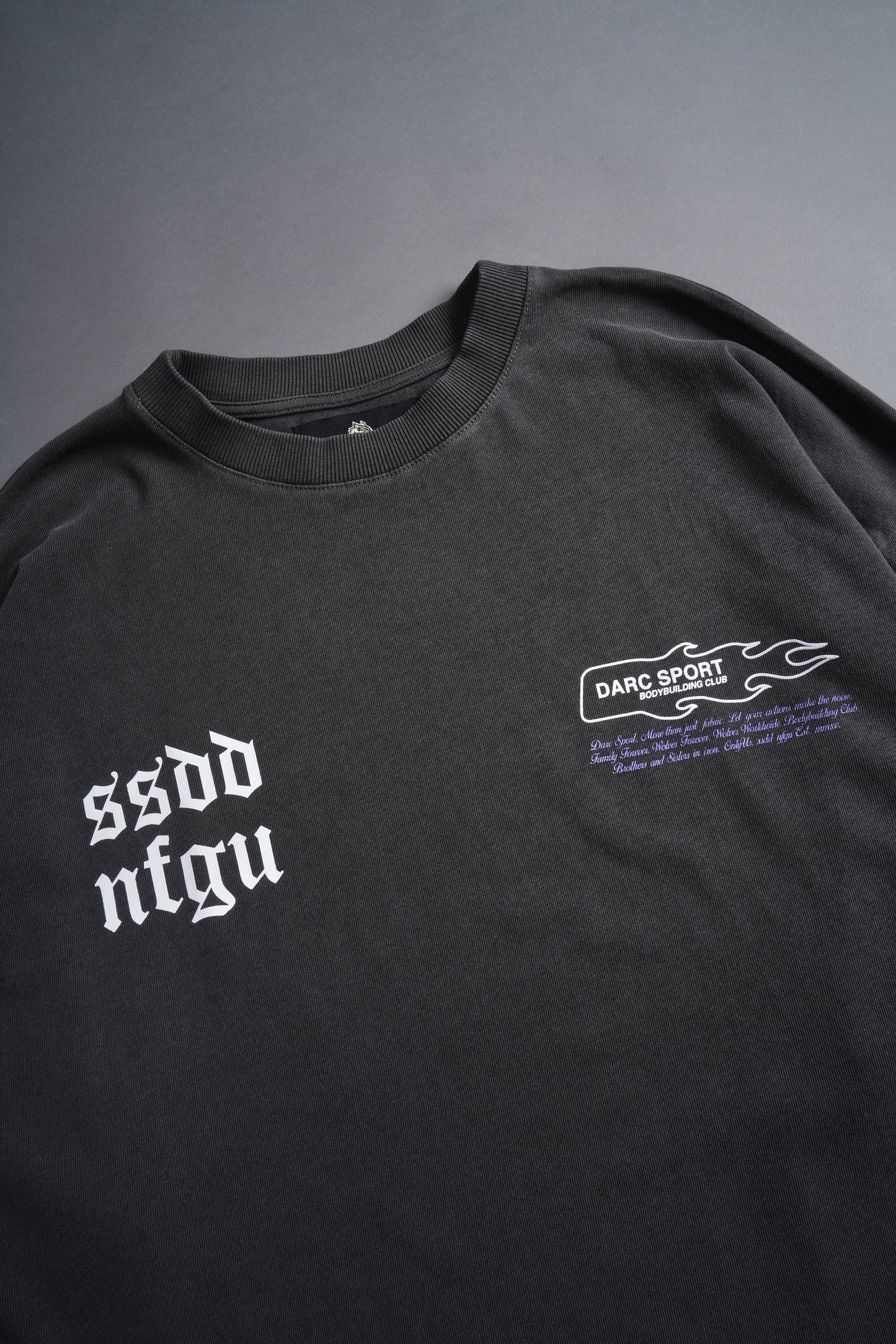 Playera Three Wolves - Gris