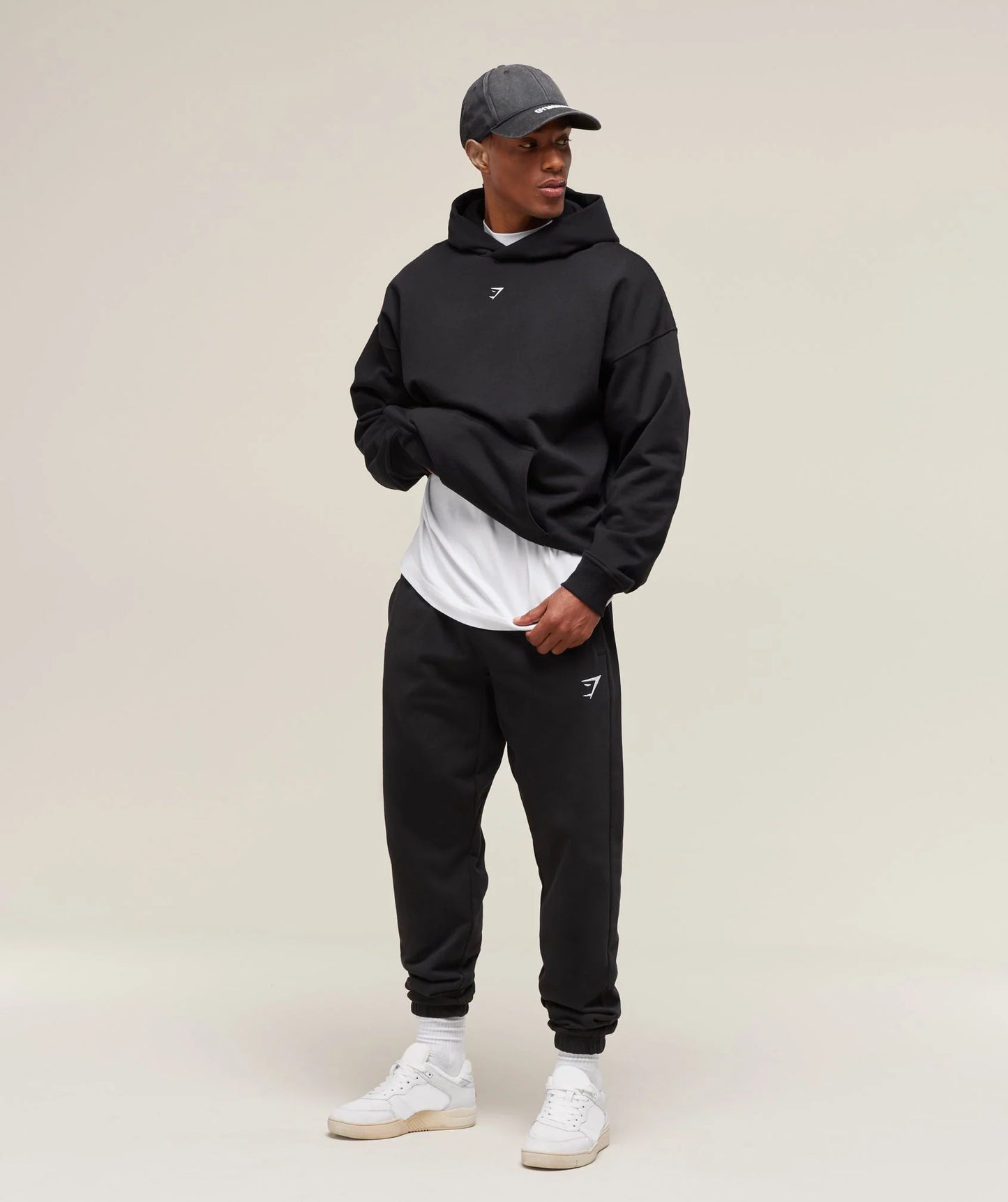 Jogger Essential - Negro