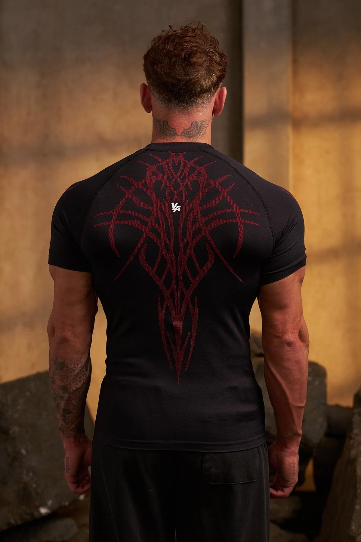 Playera Compresión Gothic - Negra/Rojo