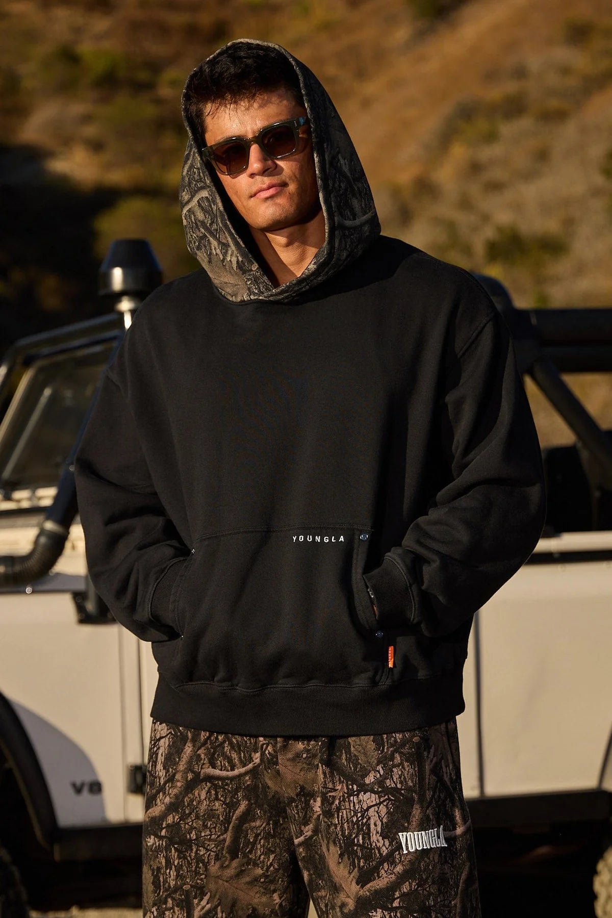 Hoodie Camuflada - Negra