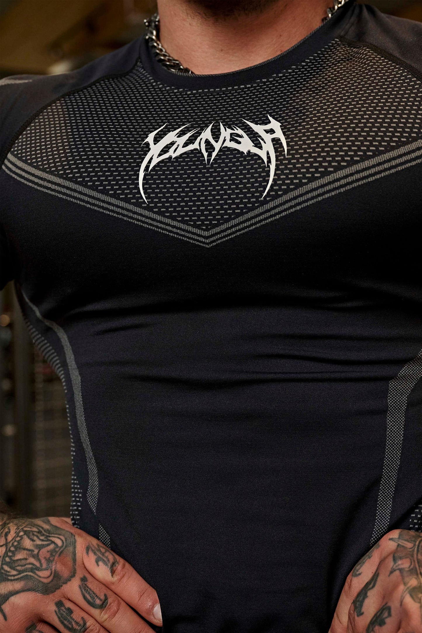 Playera Compresión Warrior - Negra/Gris