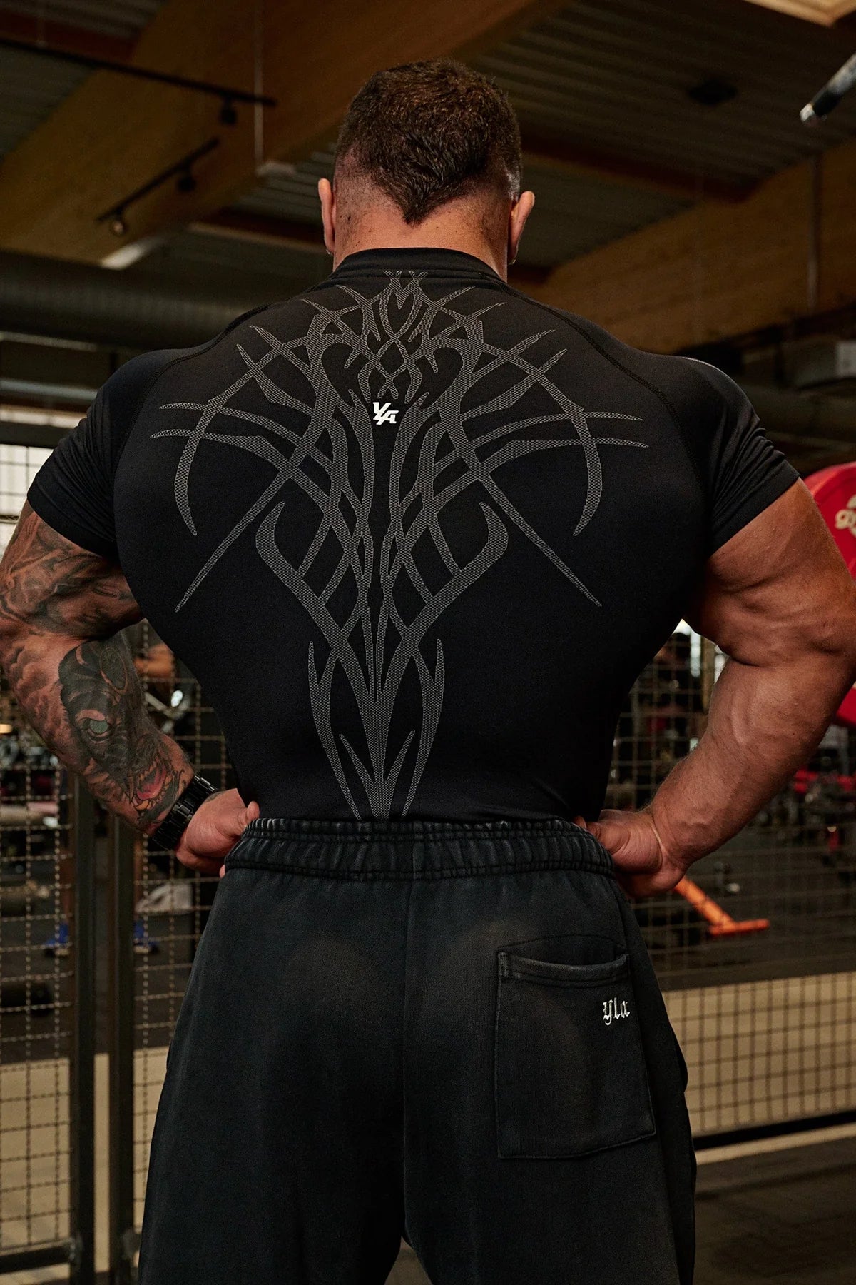 Playera Compresión Gothic - Negra/Gris