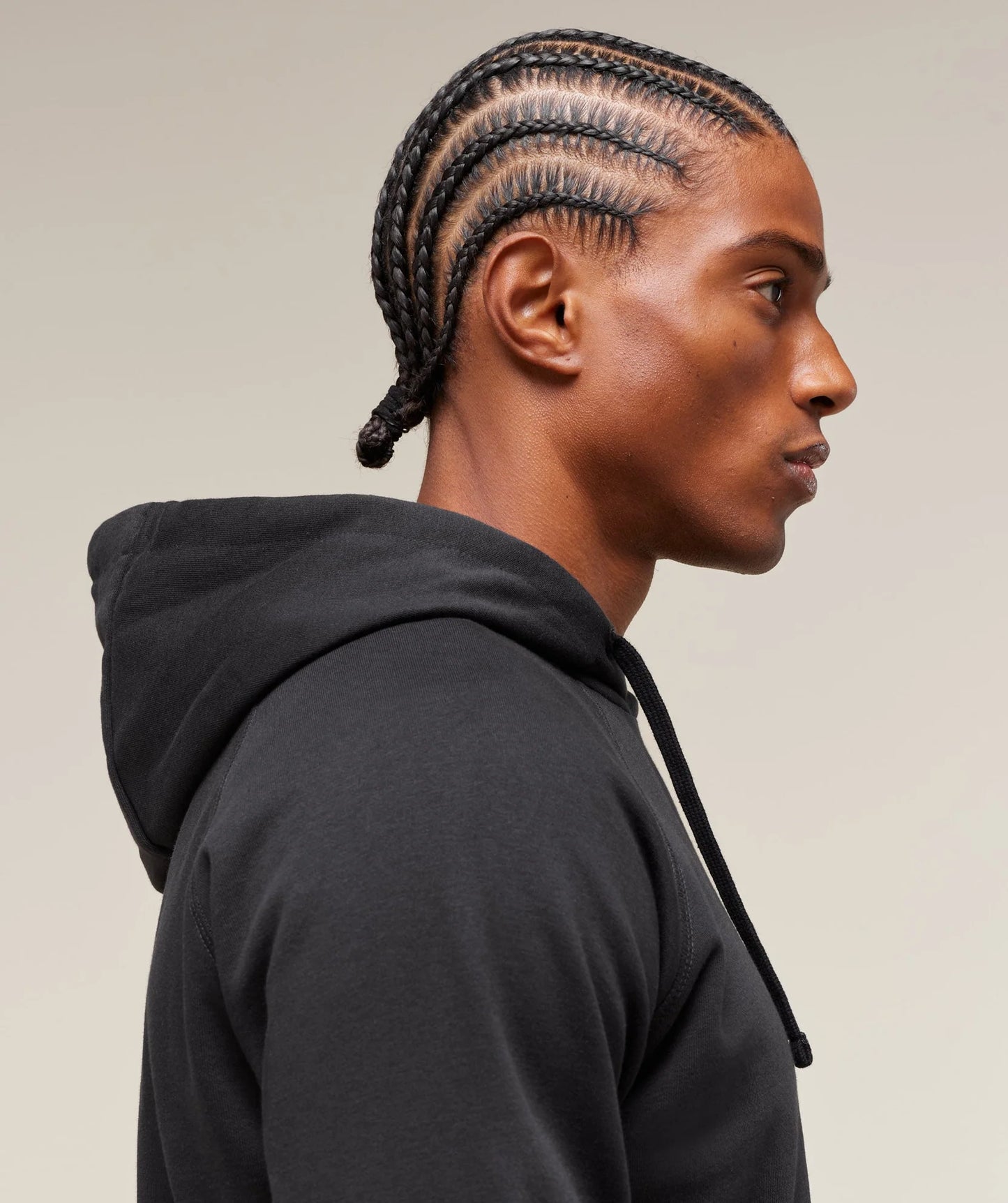 Hoodie Bordada - Negra