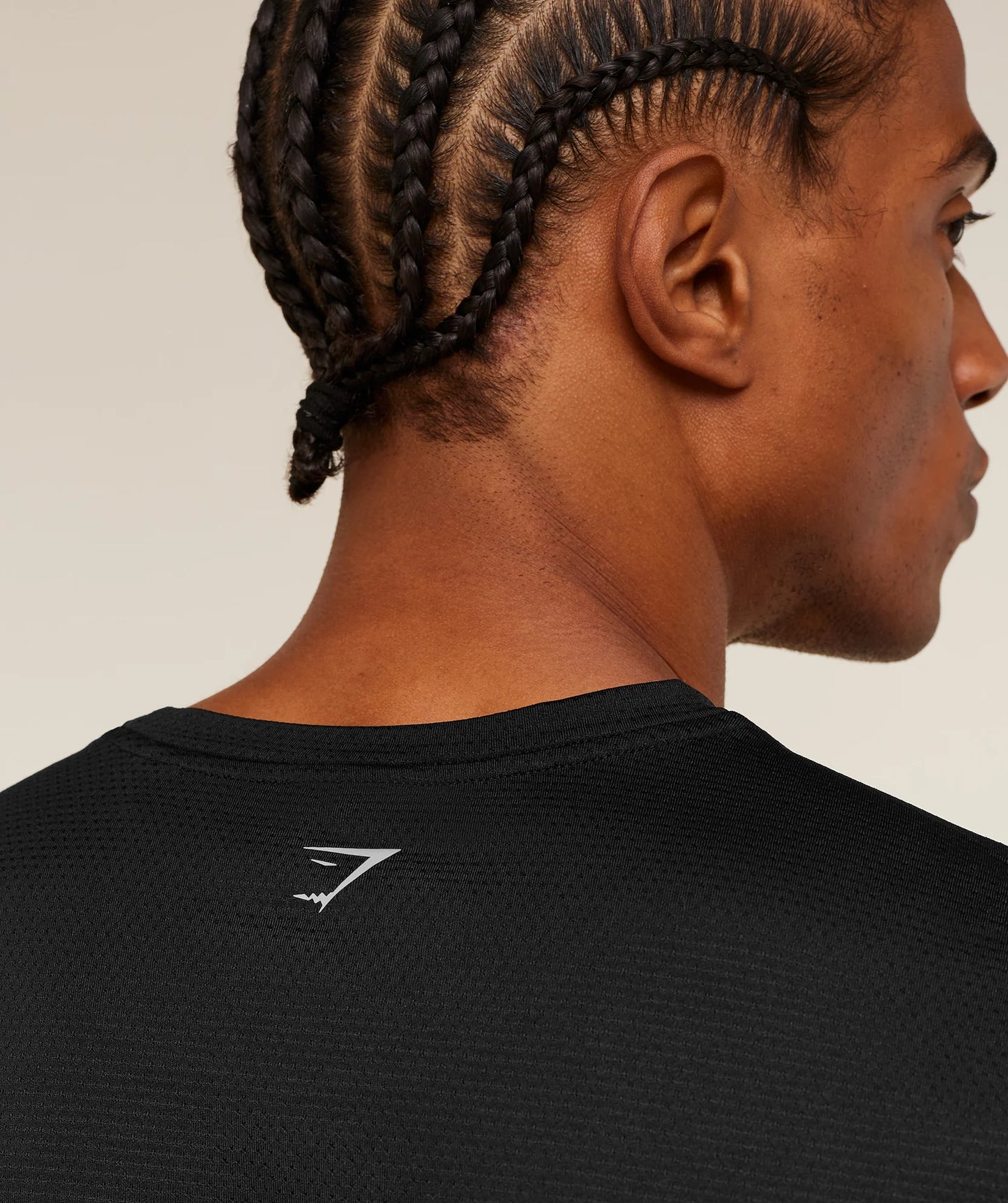 Playera Built - Negra
