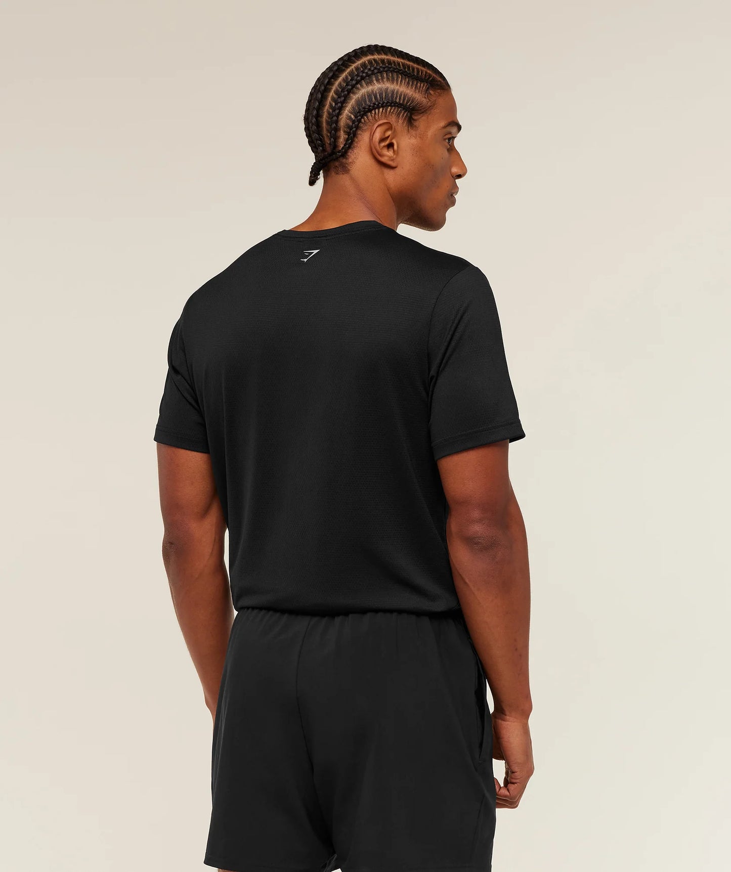Playera Built - Negra