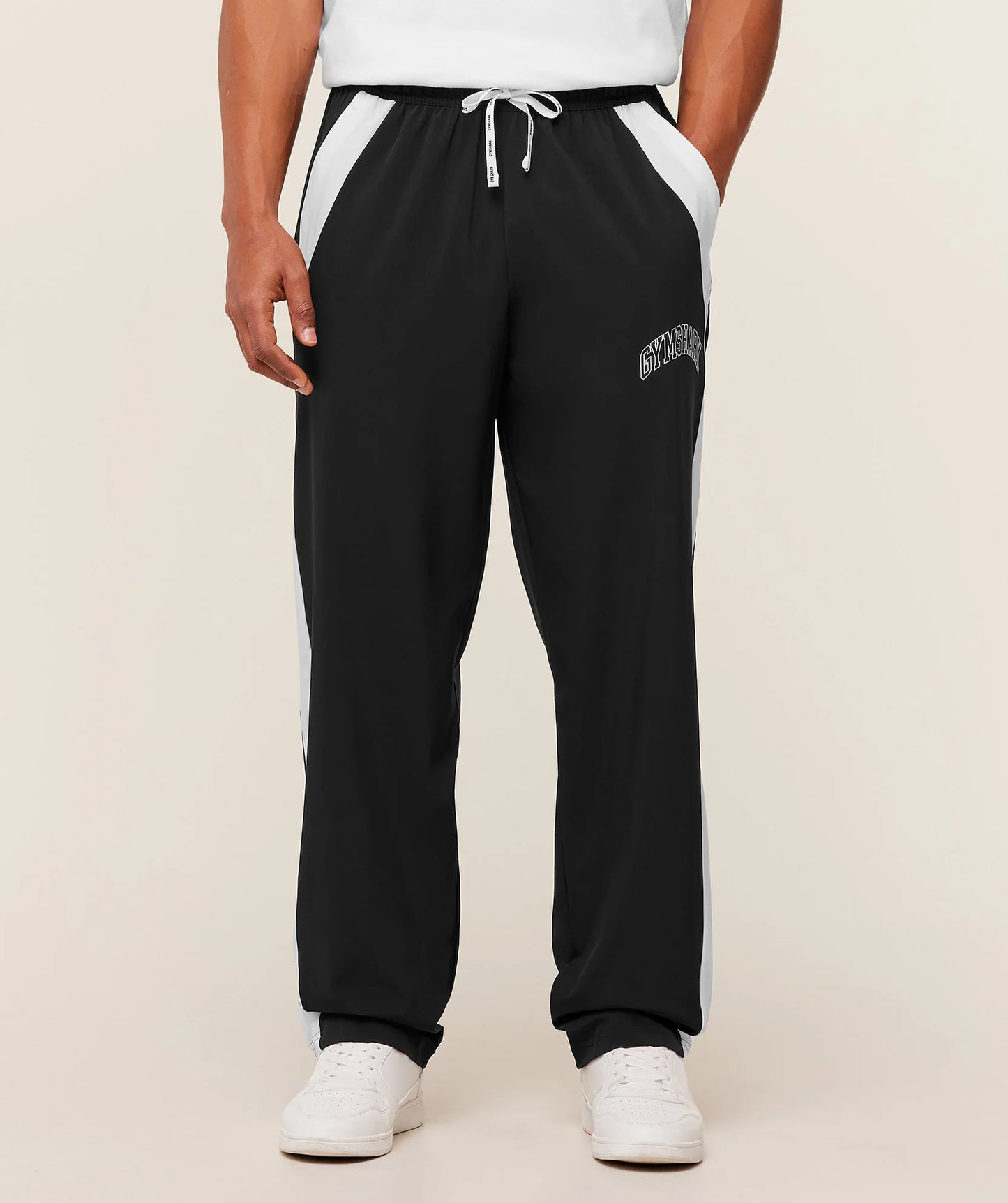 Jogger Collegiate - Negro/Blanco