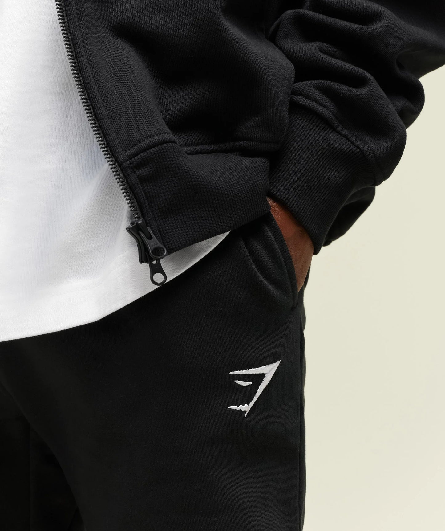 Jogger Bordado - Negro