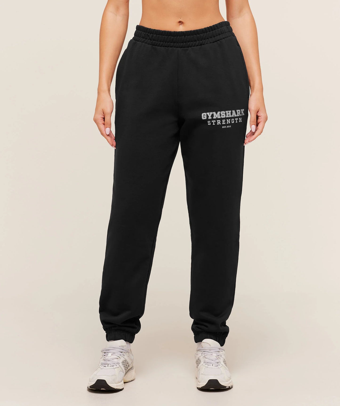 Jogger Gráfico Strenght - Negro