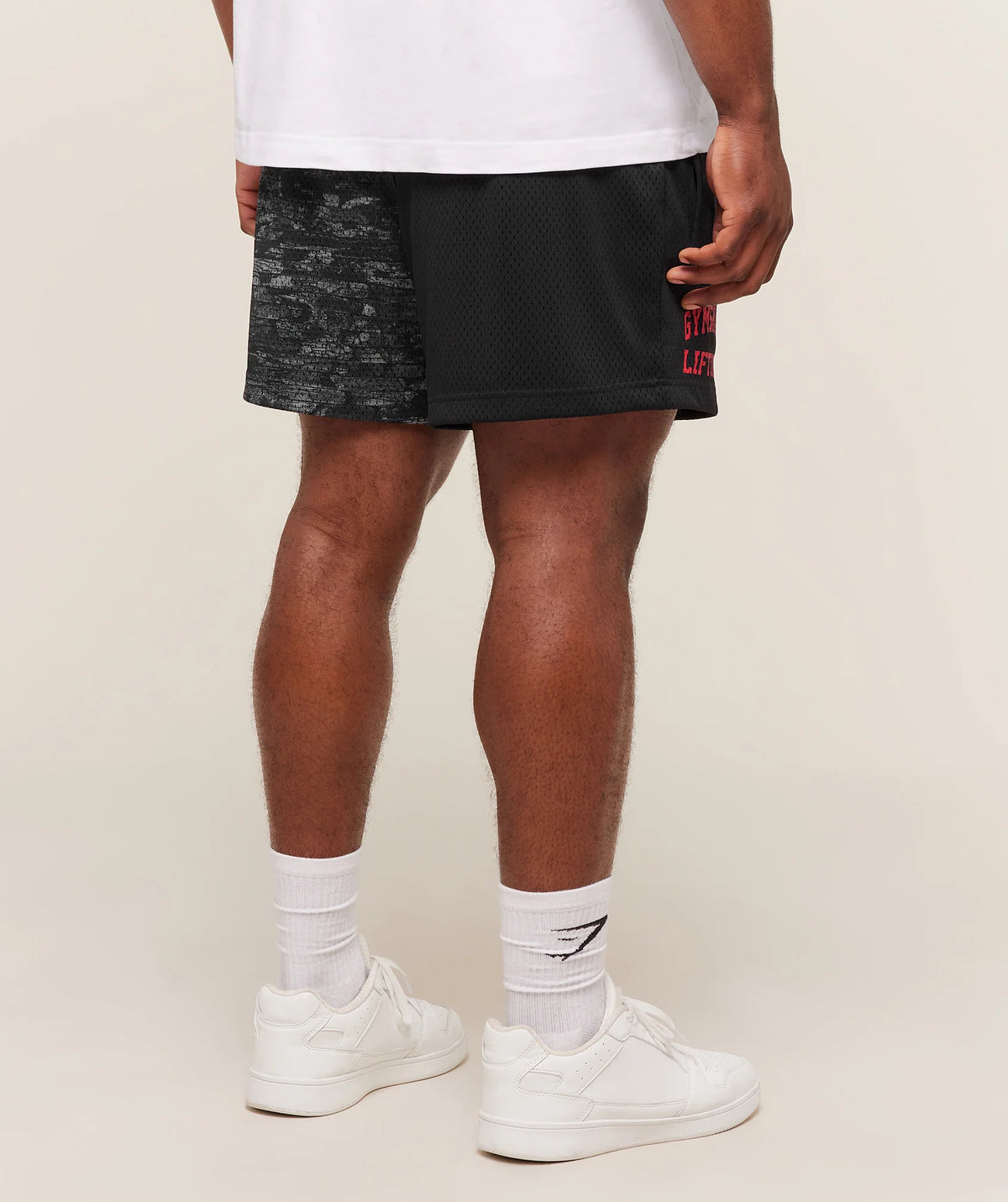 Short Malla 5 - Negro Camo