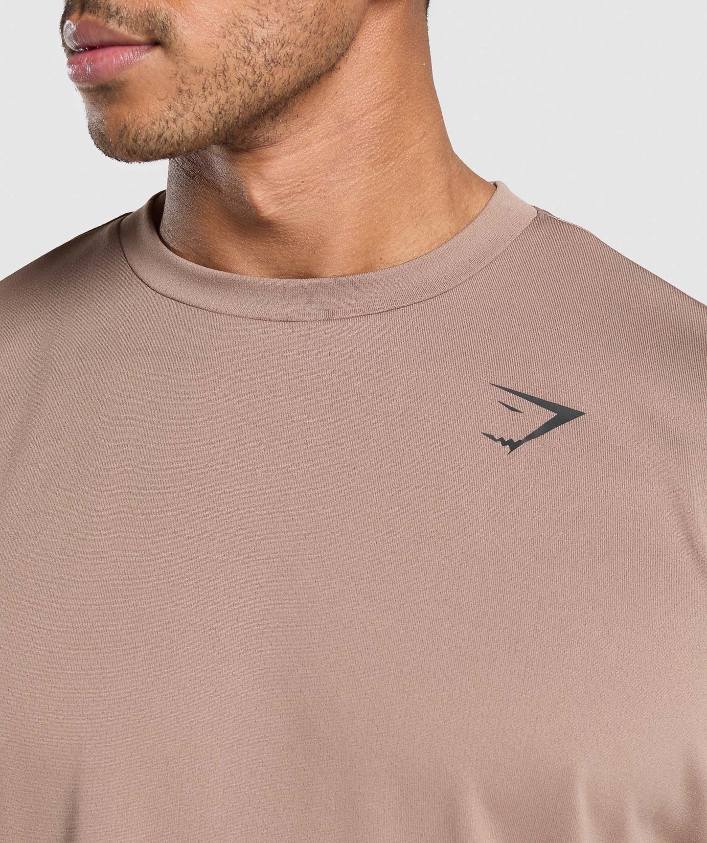 Playera Performance - Mocha