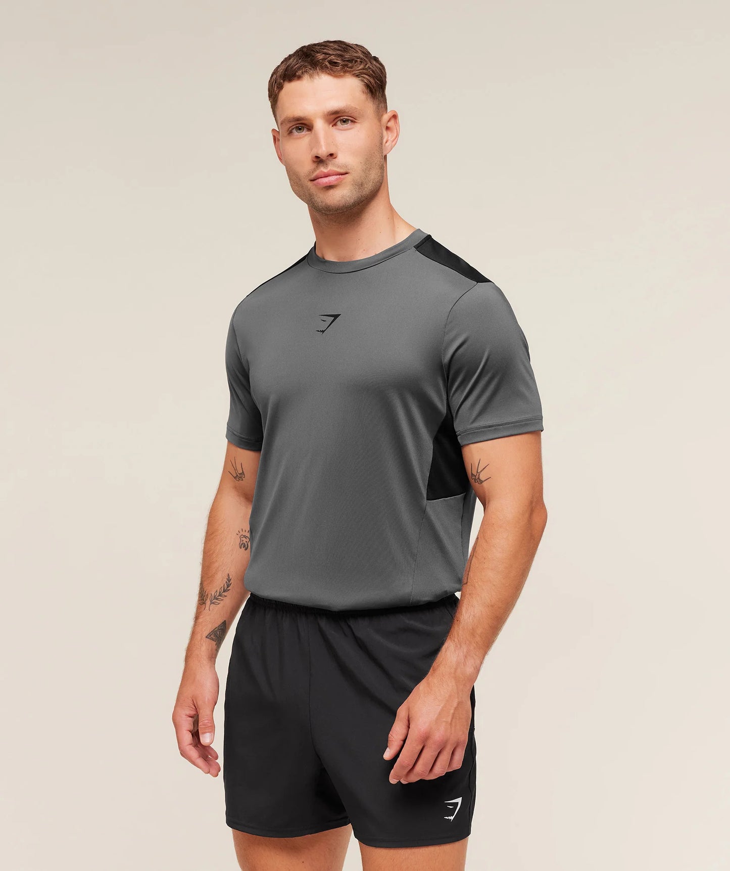 Playera Deportiva - Gris/Negra