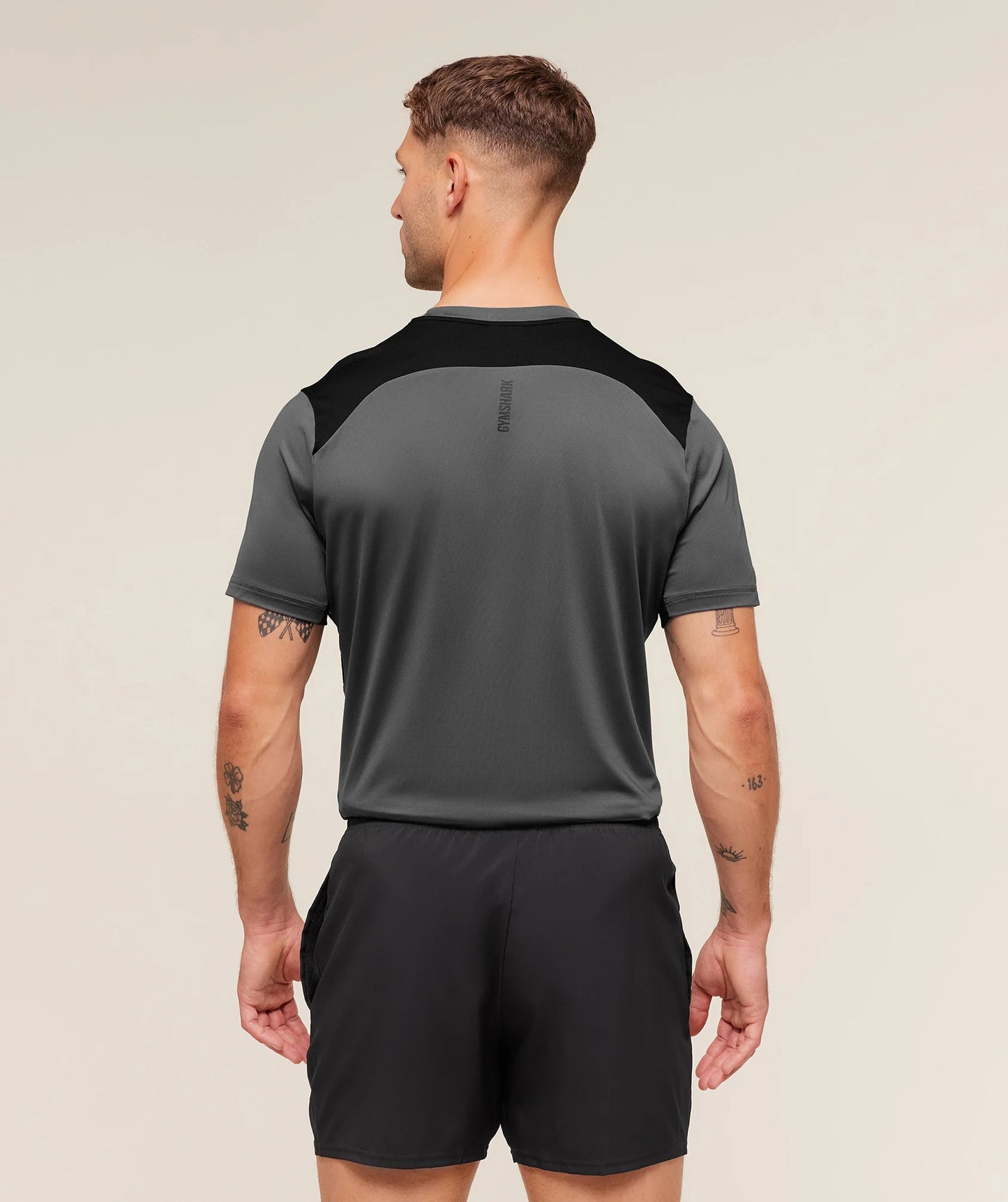 Playera Deportiva - Gris/Negra