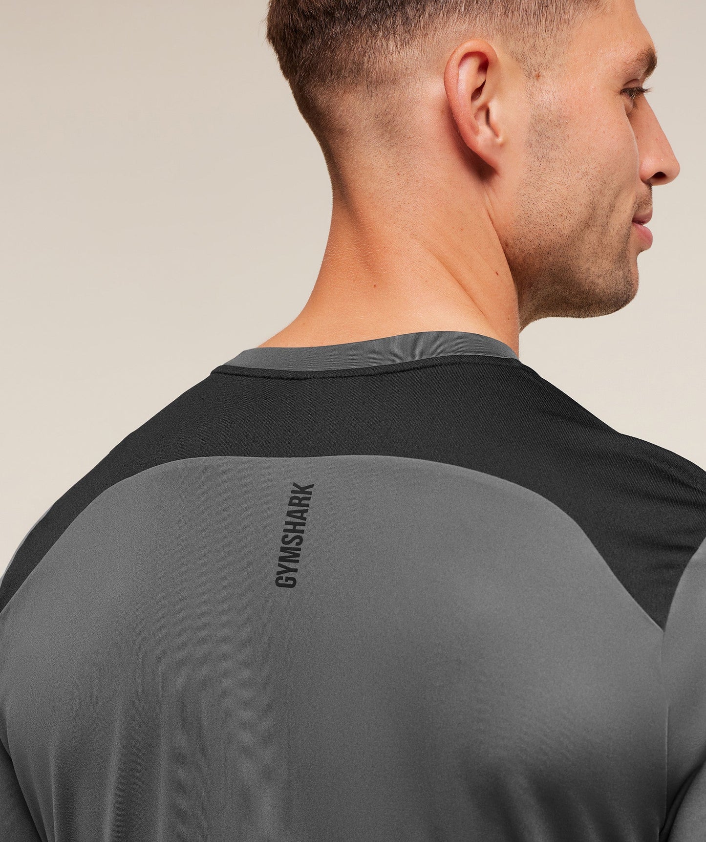 Playera Deportiva - Gris/Negra