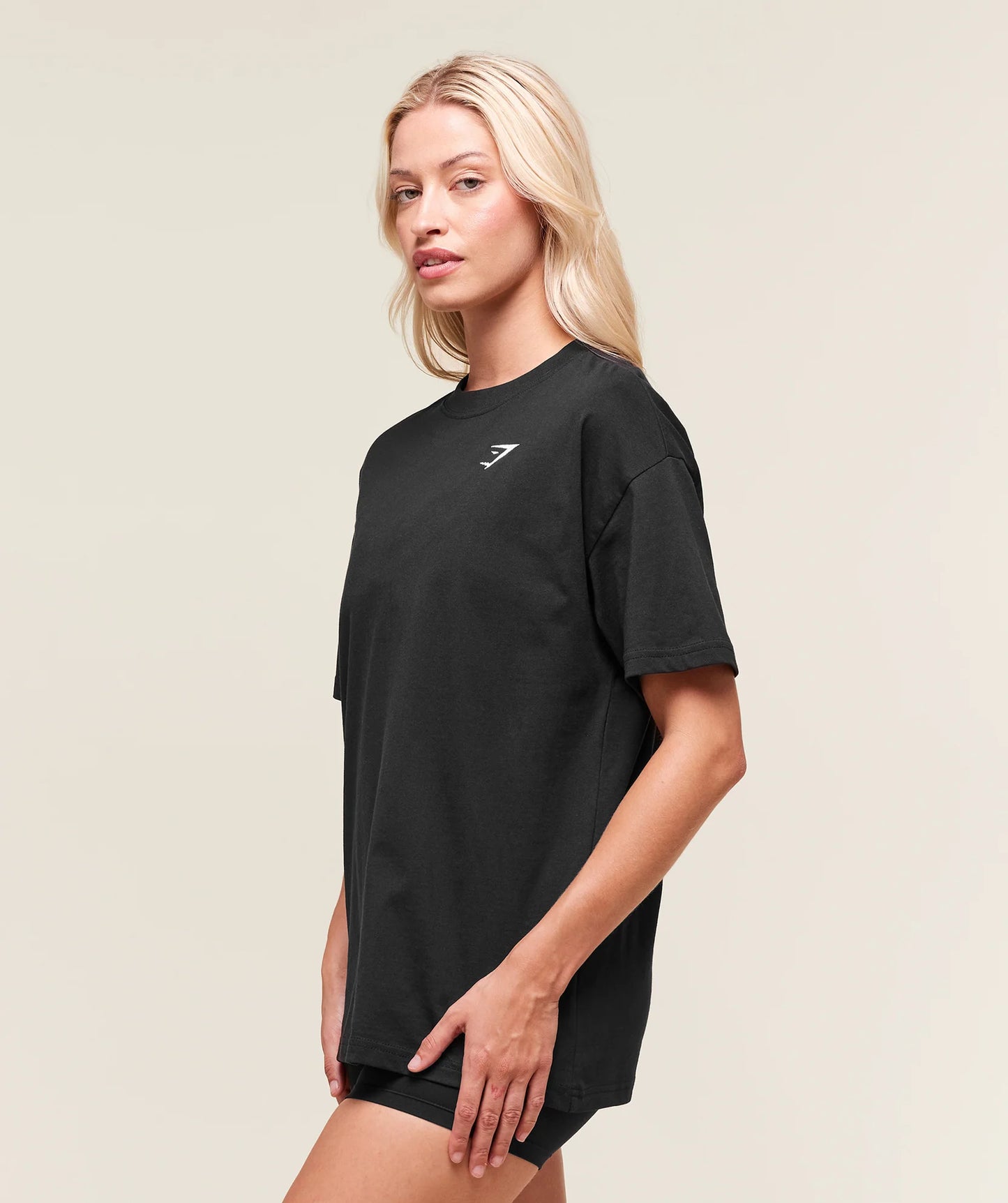 Blusa Entrenamiento Bordada - Negra